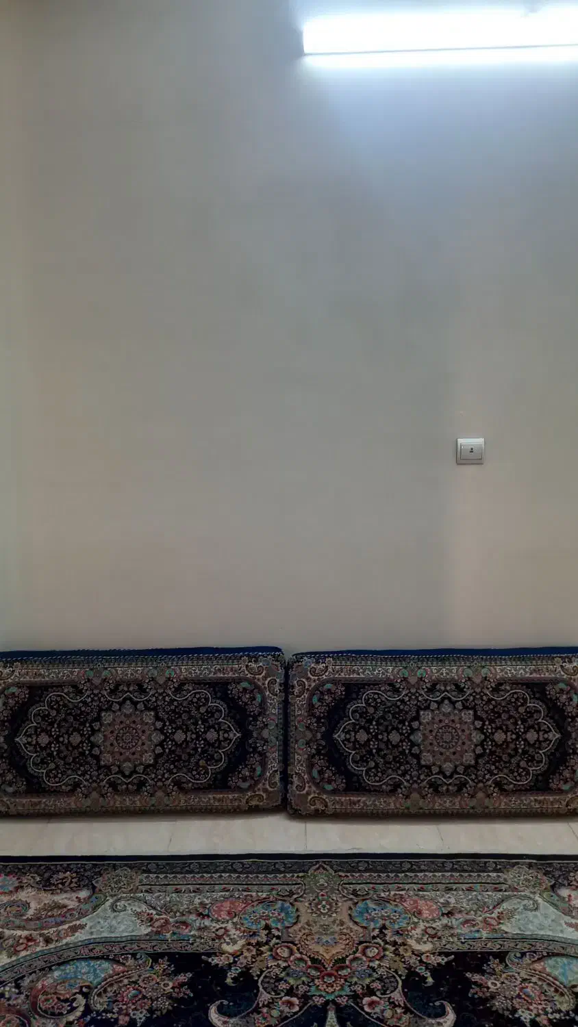 پشتیی|پشتی|ساوه, |دیوار