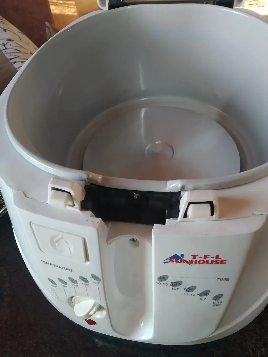 سرخکن آکبند|سایر لوازم برقی|تالش, هشتپر|دیوار