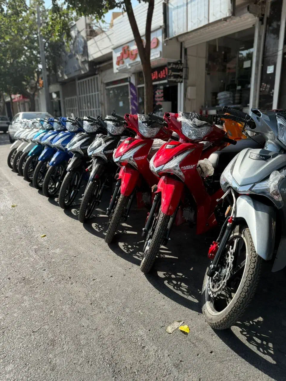 بی کلاج طرح ویو ۱۵۰ سی سی همراه موتور اقساط|موتورسیکلت|اصفهان, سرتاوه|دیوار