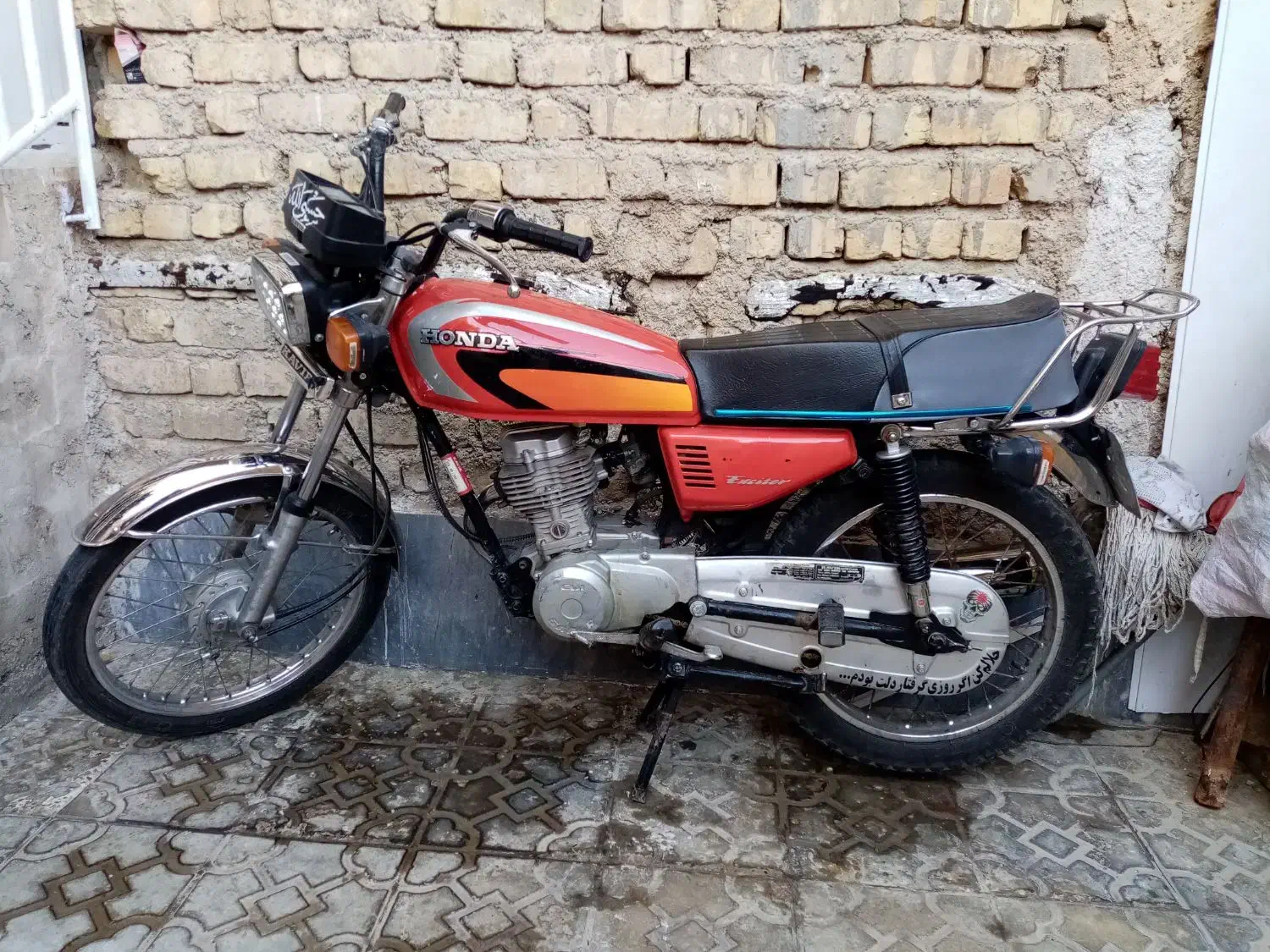 هندا 125 مدل 85|موتورسیکلت|شیراز, شهرک امام حسین|دیوار
