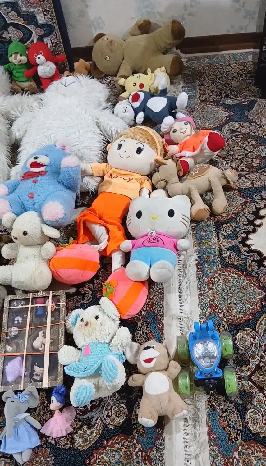 عروسک|اسباببازی بچه|مسجد سلیمان, |دیوار