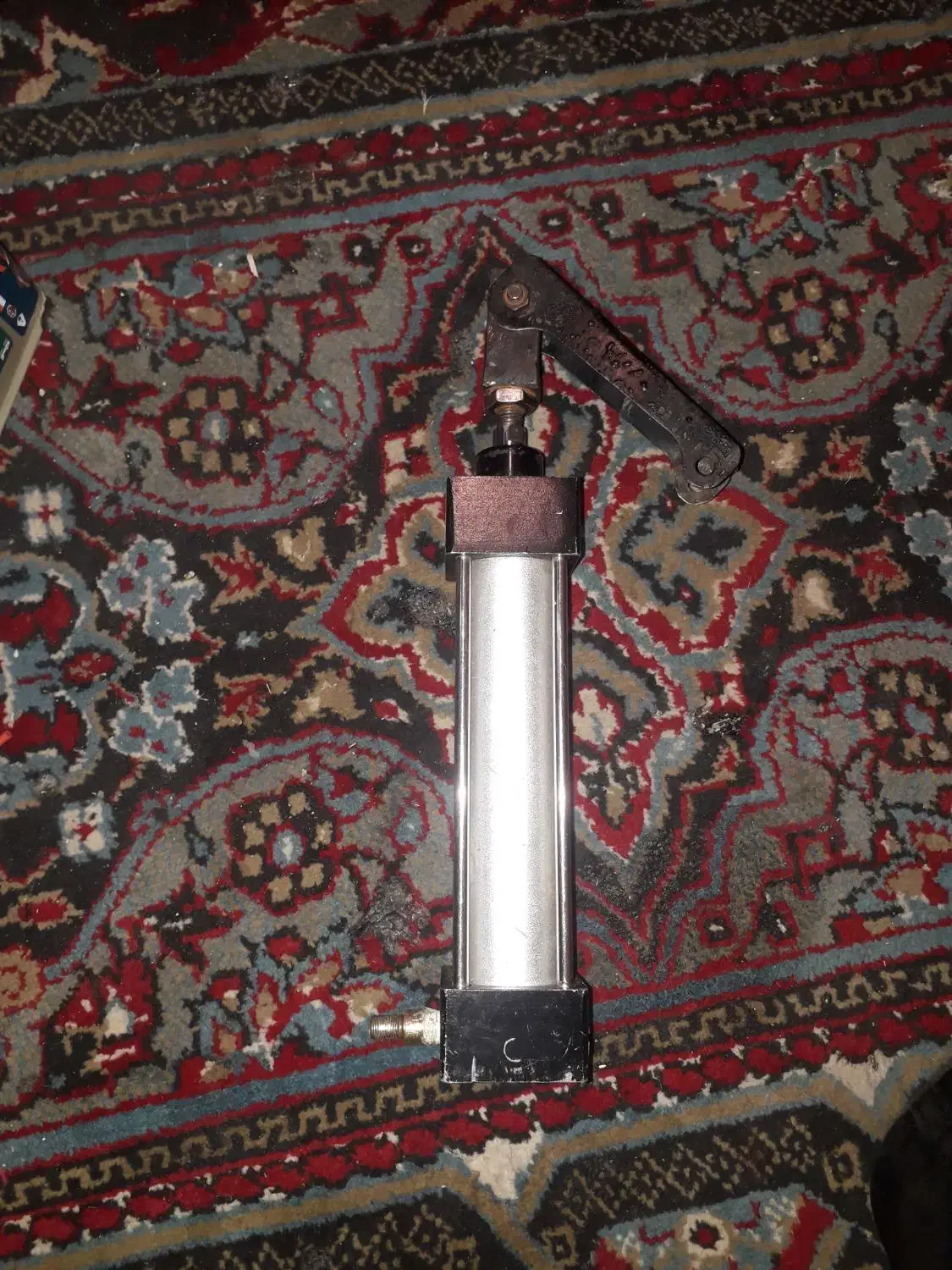 فروش پنوماتیک sc32x100و یک دوربین شگاری|ابزارآلات|آبدان, |دیوار