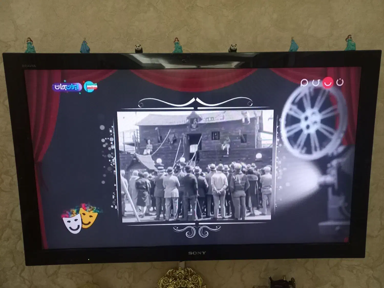 تلویزیون سونی ۴۶ اینچ|تلویزیون و پروژکتور|قزوین, |دیوار