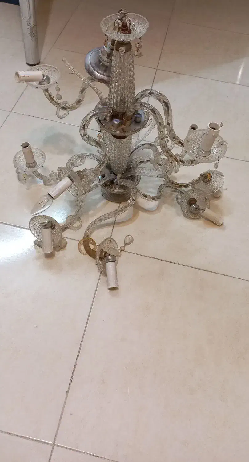 دو عدد لوستر کریستالی قدیمی|لوستر و چراغ آویز|اصفهان, کوی میلاد|دیوار