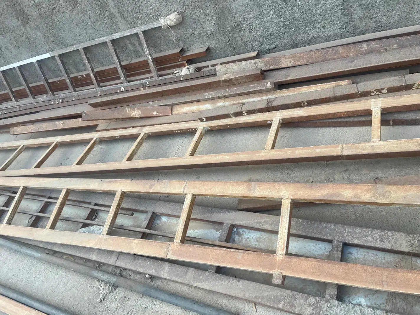 فروش آهن آلات و ورق گالوانیزه|مصالح و تجهیزات ساختمان|گرمسار, |دیوار