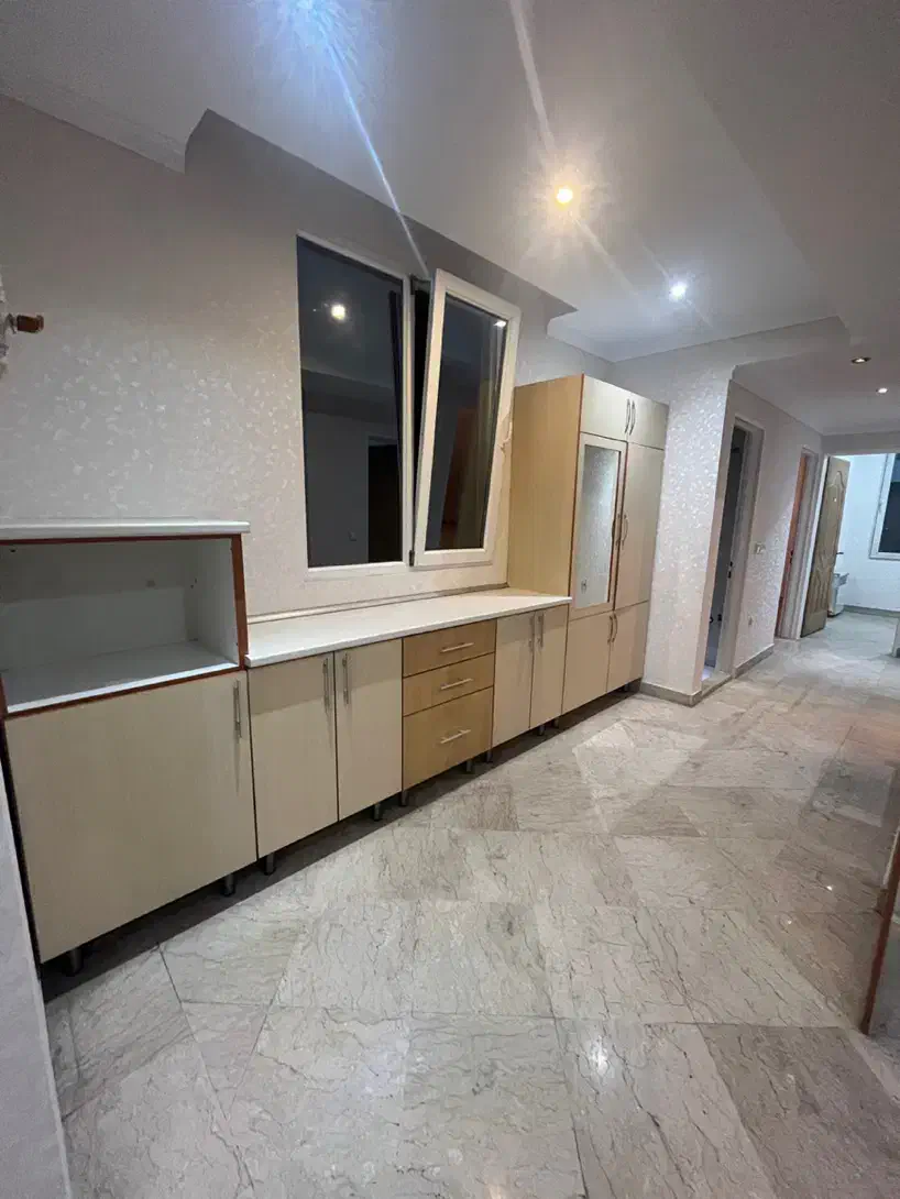 ۱۲۸ متری تک واحدی شمال ستارخان