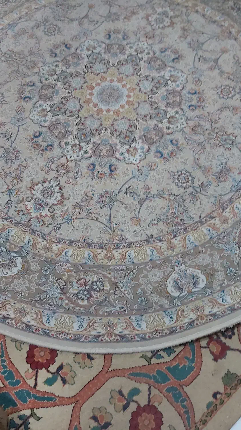 فرش محتشم ۲در۲ گرد|فرش|کرج, شاهین‌ویلا|دیوار