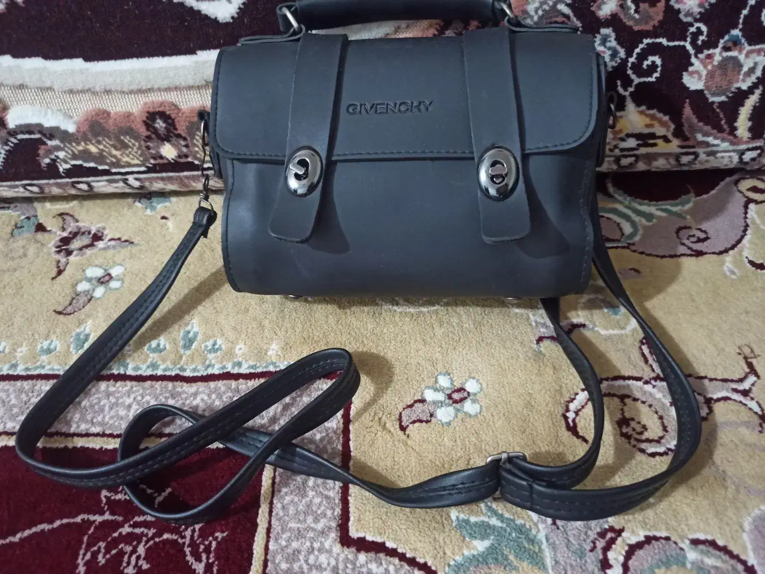 کیف و شال دونه ای ۲۰۰|لباس|اهواز, گلستان|دیوار