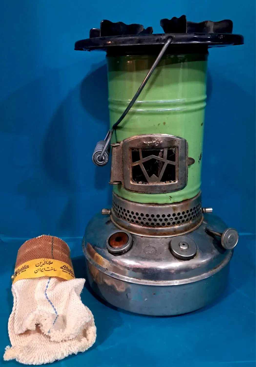 والور آلی نصب(معاوضه کالا به کالا) عضو کانالشو|کلکسیون اشیاء عتیقه|قم, شهید رجایی|دیوار