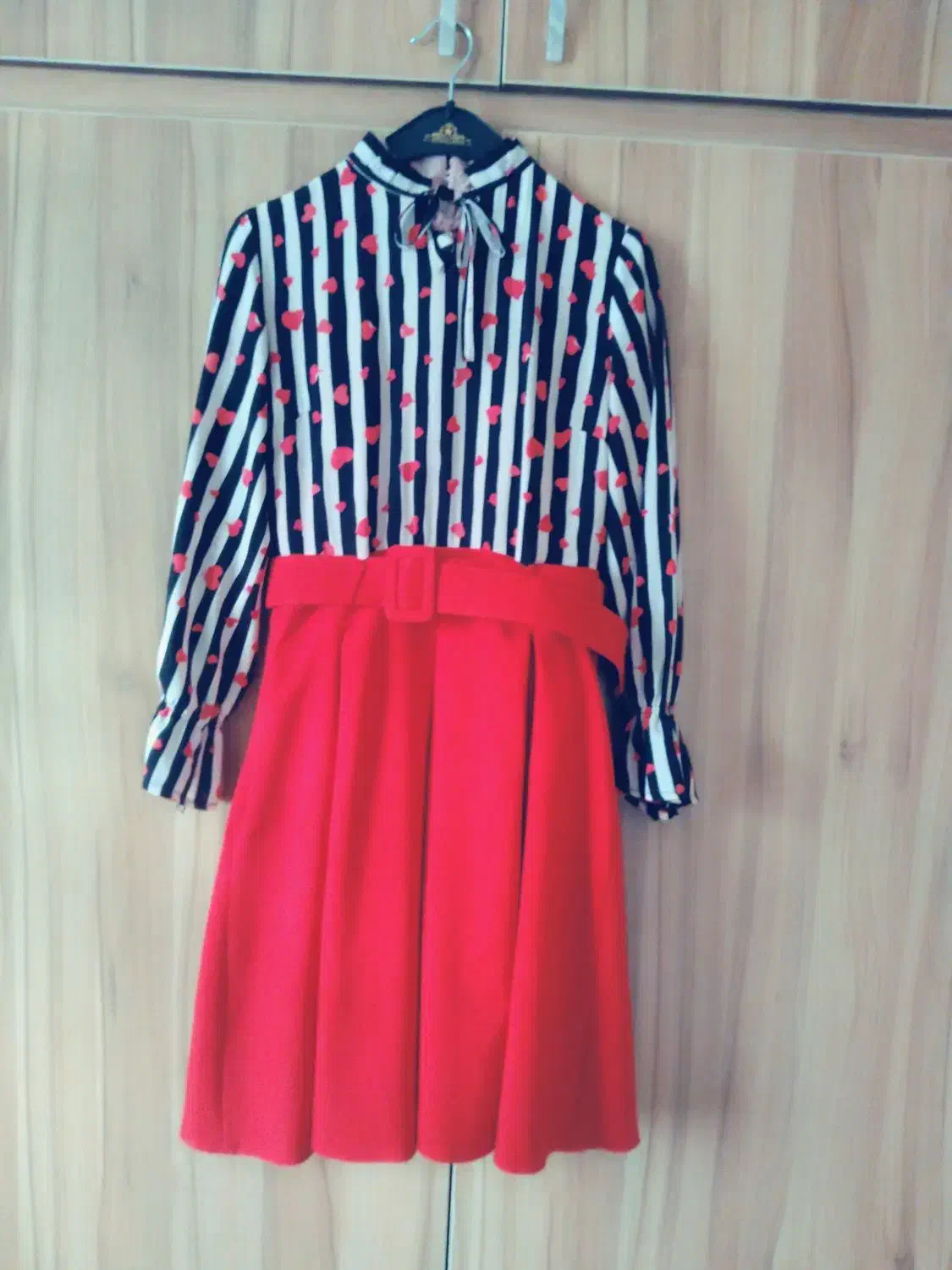 لباس مجلسی|لباس|نهاوند, |دیوار