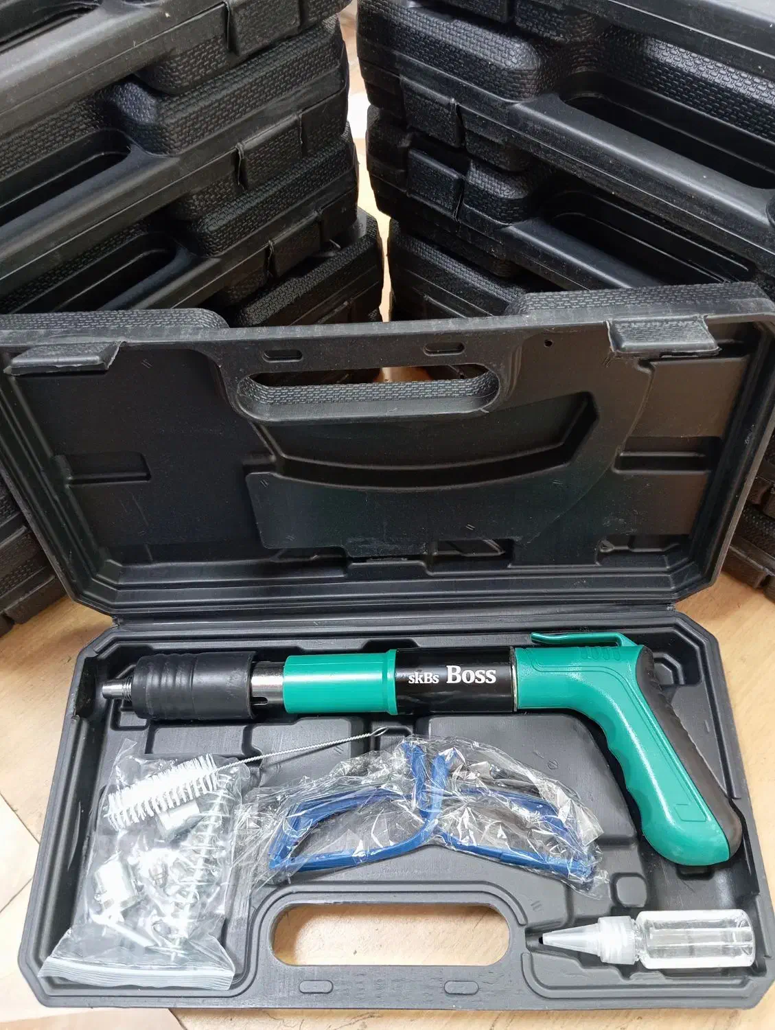 میخکوب دستی باس|ابزارآلات|ملایر, |دیوار