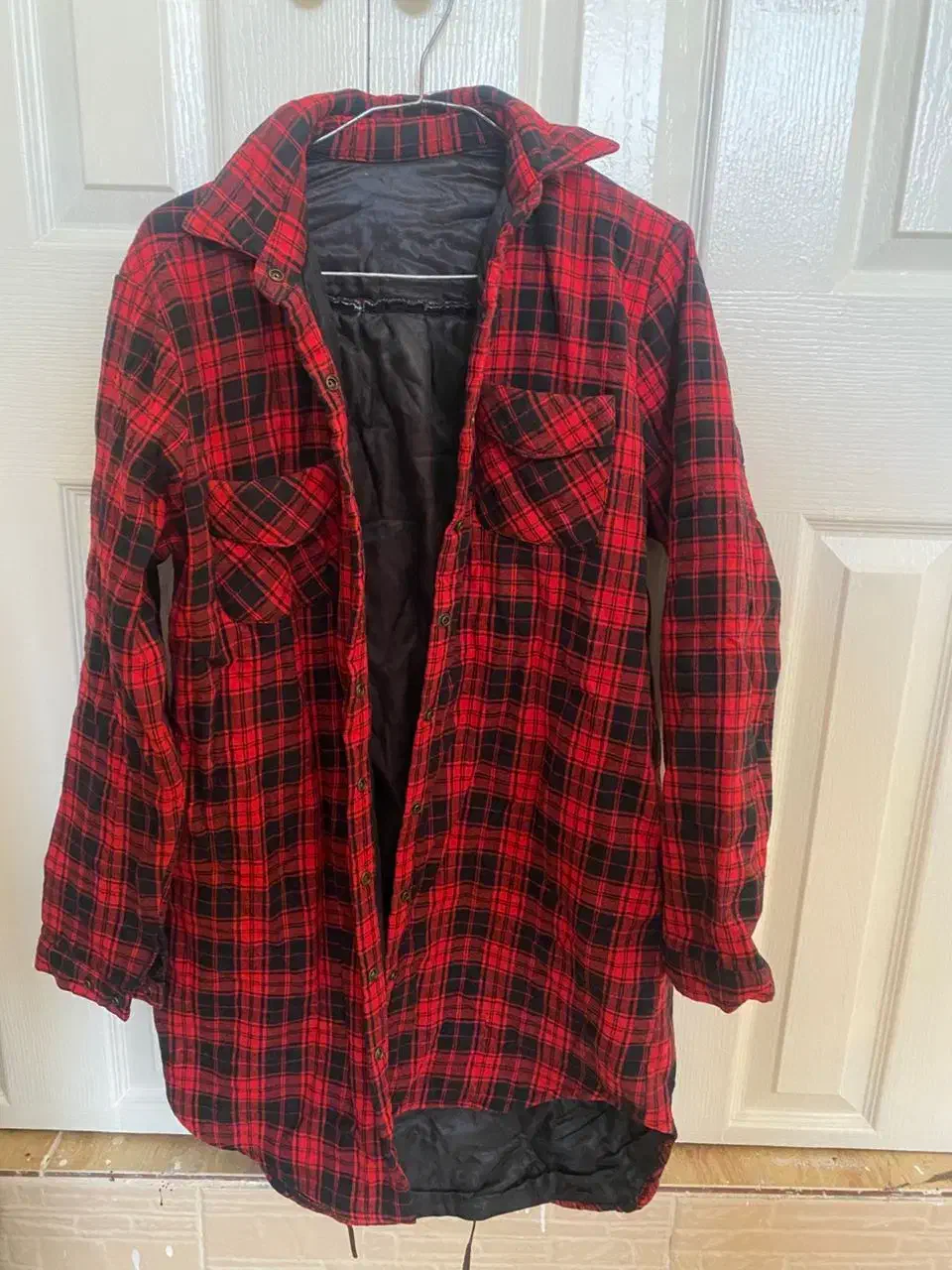 پالتو بوفالو|لباس|صدرا-فارس, فاز ۱|دیوار