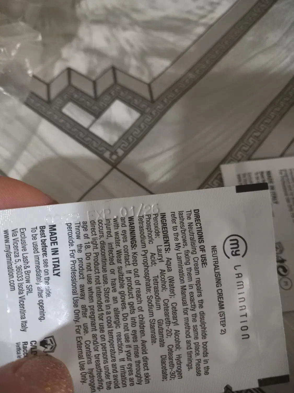 مواد لیفت|آرایشگاه و سالنهای زیبایی|ساوه, |دیوار