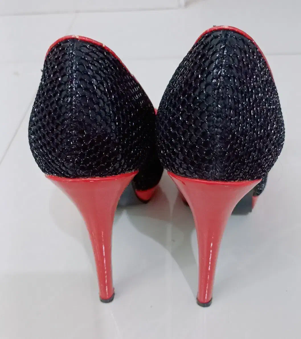 کفش مجلسی زنانه|کیف، کفش، کمربند|مشهد, شاهد (شهرک غرب)|دیوار