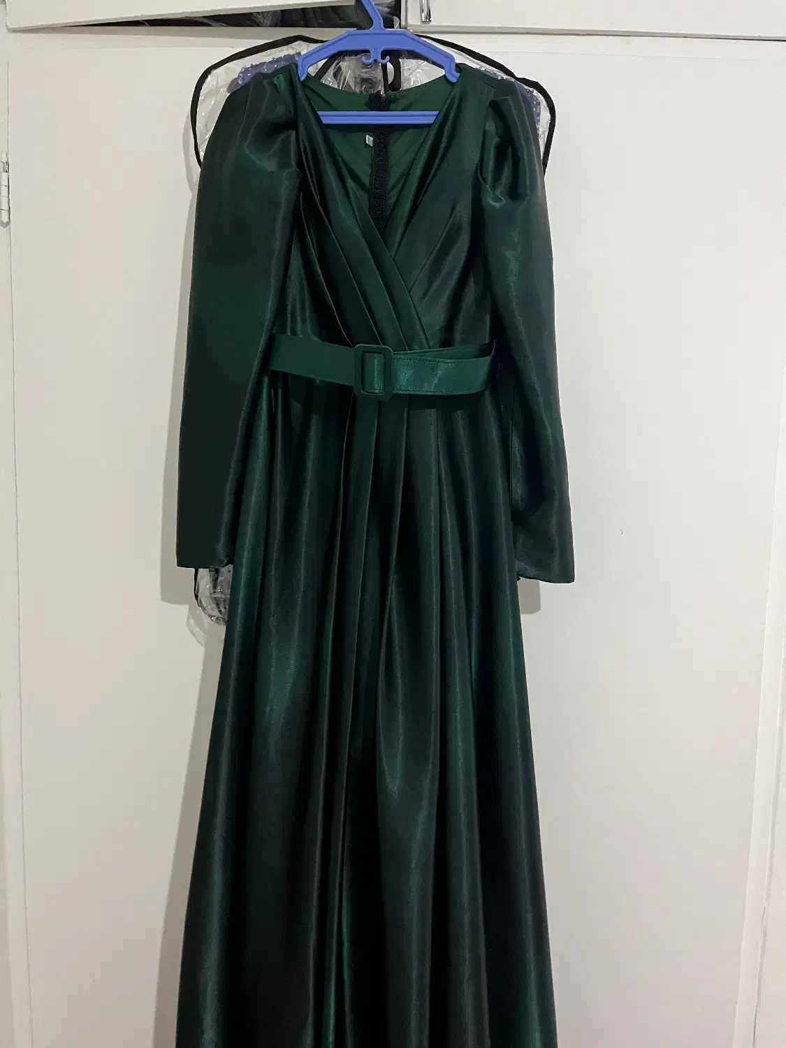 لباس مجلسی|لباس|اندیشه, اندیشه فاز ۲|دیوار