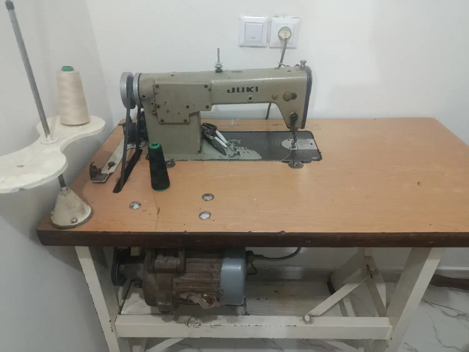 چرخ خیاطی|چرخ خیاطی و ریسندگی|نهاوند, |دیوار