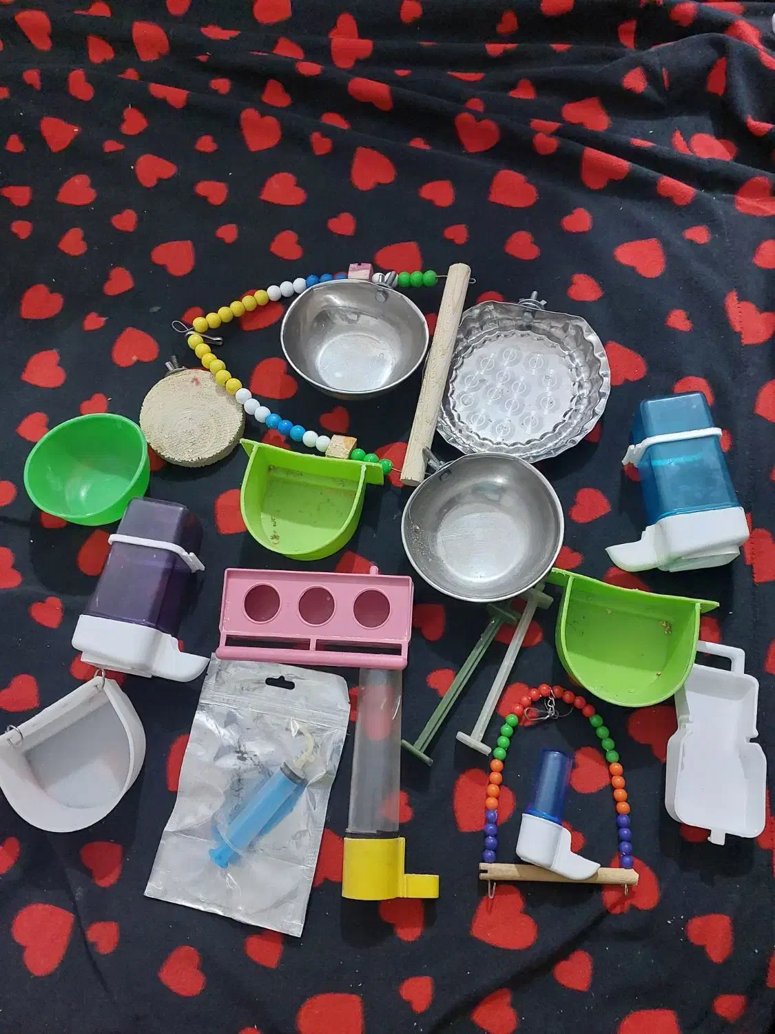 وسایل غذا خوری پرنده هر کدوم ۲۵ تومن|لوازم جانبی حیوانات|خرمشهر, |دیوار