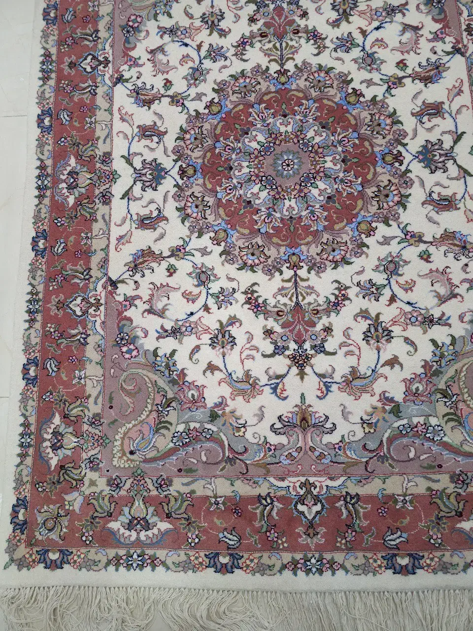 انواع قالیچه دستباف(طرح علیا زیرخاکی گلفرنگ منظره)|فرش|مشهد, آیت الله خامنهای|دیوار