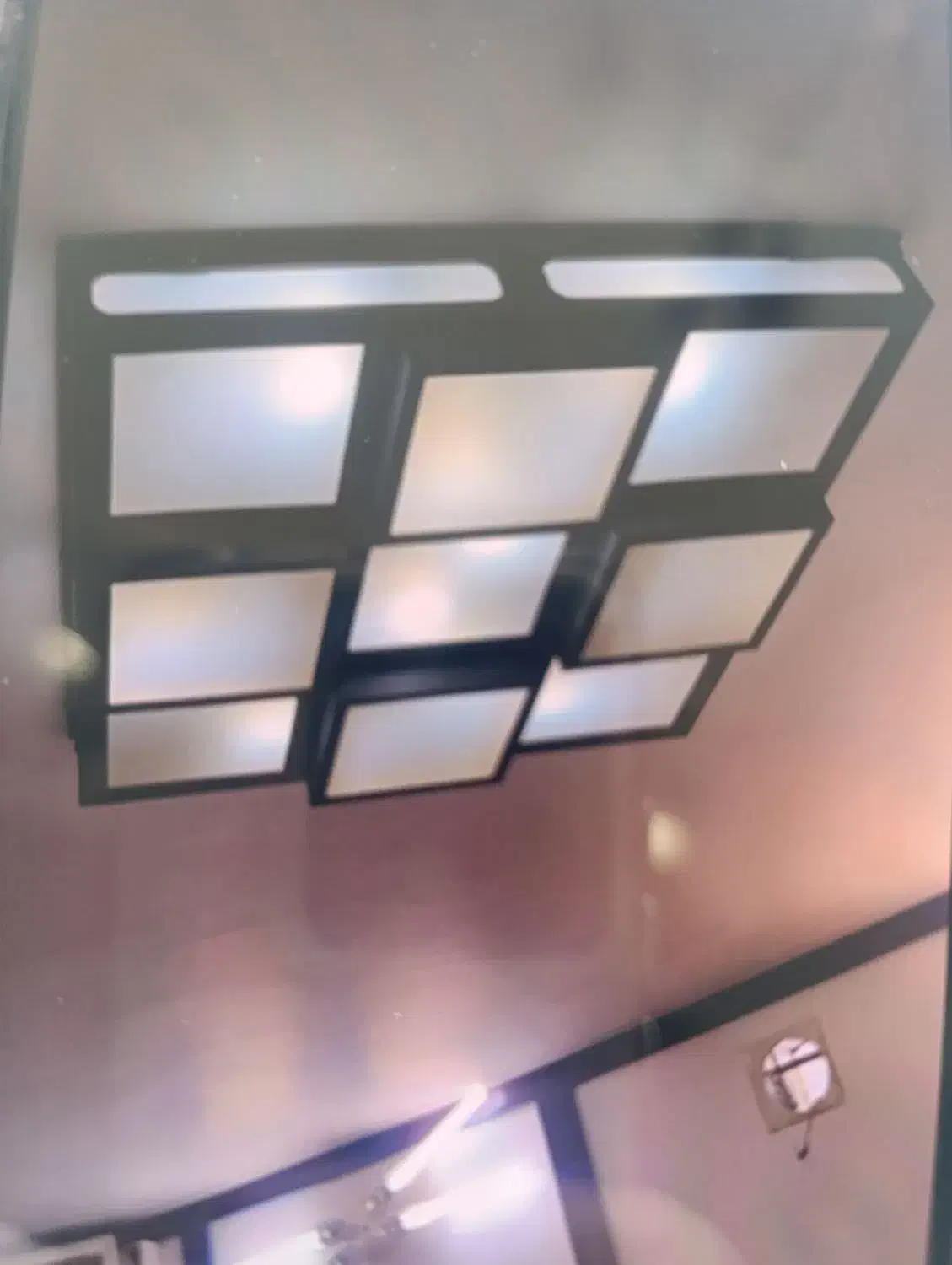 لوستر بسیار شیک و مدرن چوبی زیبا پرنور|لوستر و چراغ آویز|تهران, شهرک ولیعصر جنوبی|دیوار