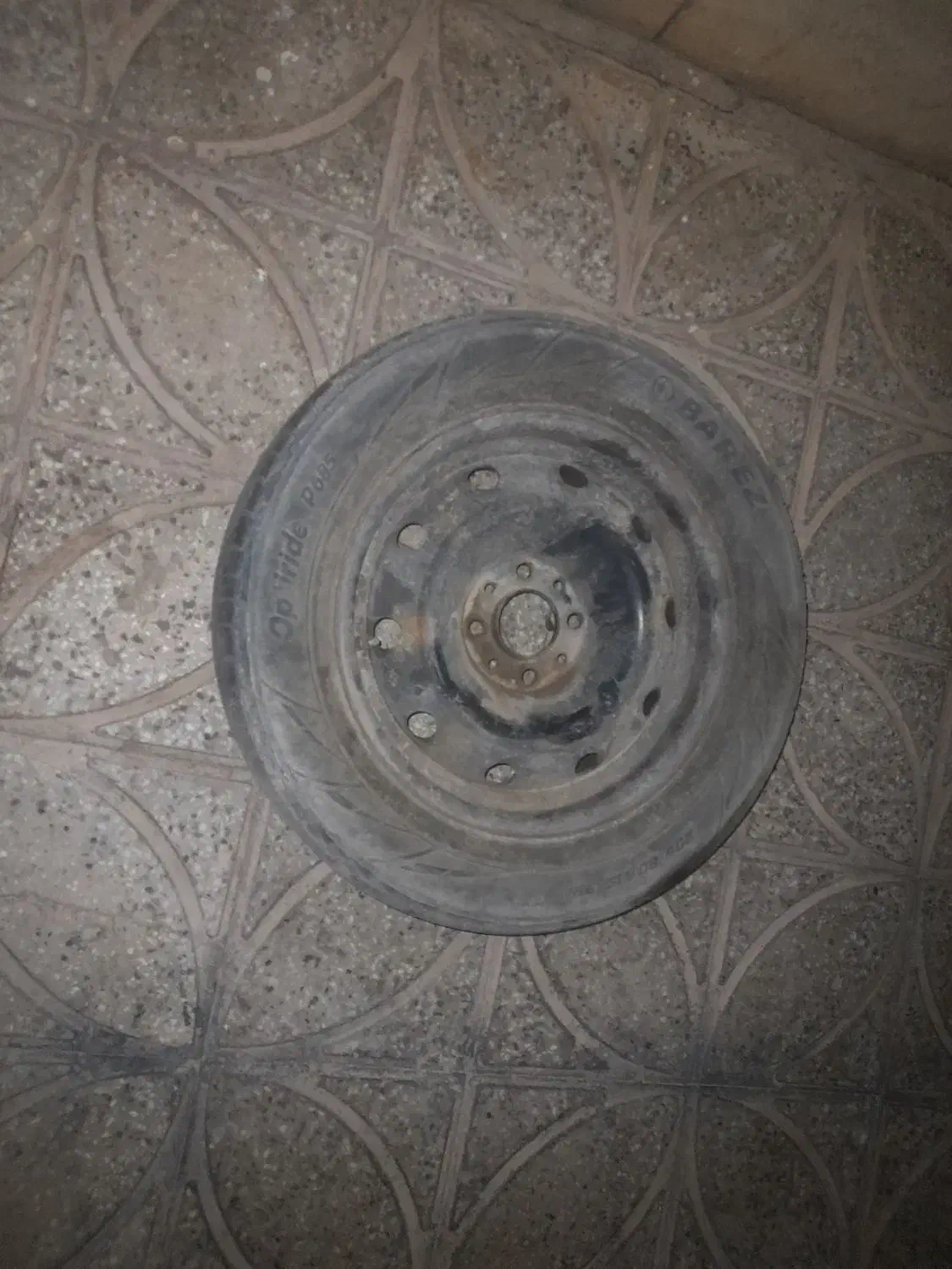 رینگ و لاستیک ۱۵|قطعات یدکی و لوازم جانبی|شاهینشهر, گرگاب|دیوار