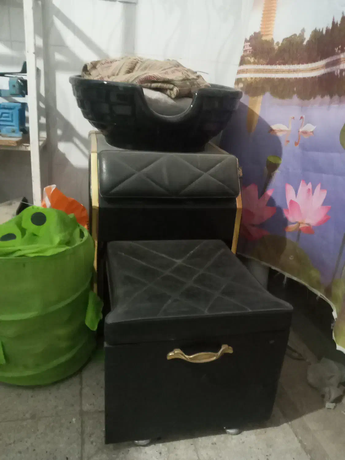 لوازم ارایشگاه|آرایشگاه و سالن‌های زیبایی|تربت‌حیدریه, پائین ولایت|دیوار