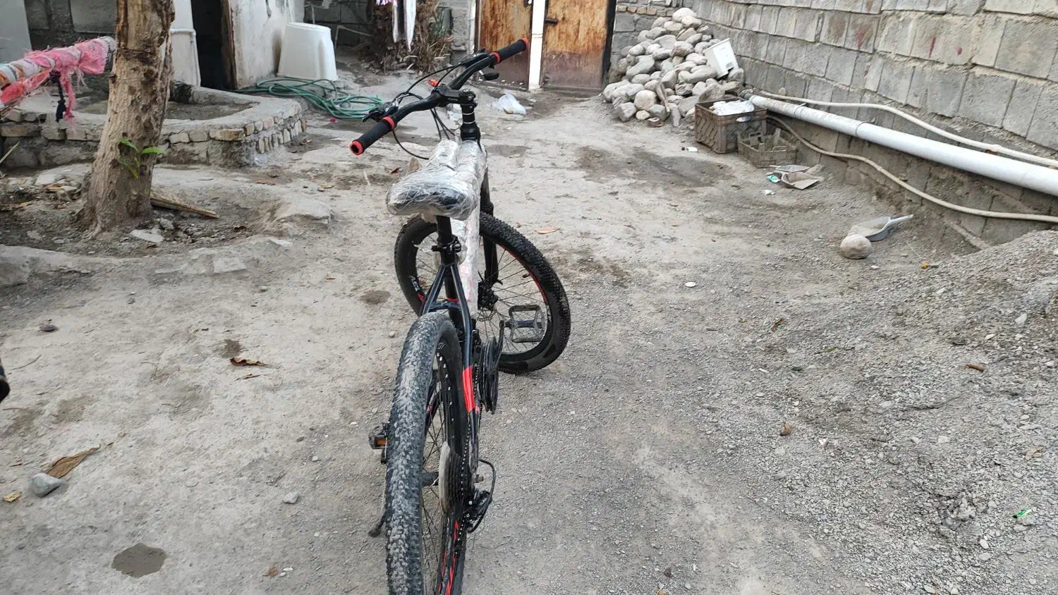 وسیله نقلیه دوچرخه درحدنو|دوچرخه، اسکیت، اسکوتر|میناب, |دیوار