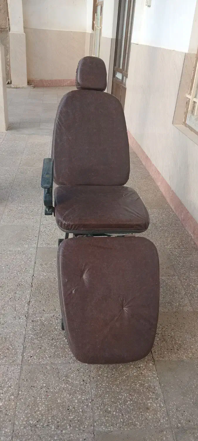 صندلی آرایشگاه|آرایشگاه و سالن‌های زیبایی|آشخانه, |دیوار