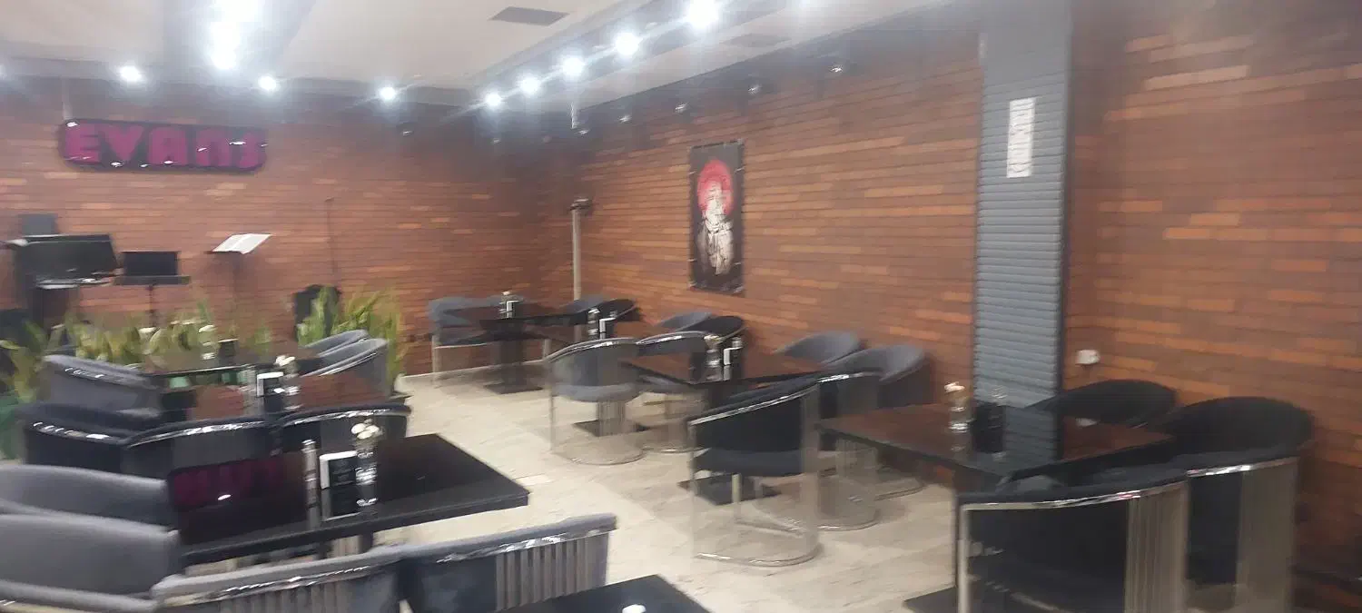 ۲۰۰مترزیرهمکف کافه فست فود هزینه واگذاری دارد|اجارهٔ مغازه و غرفه|تهران, آسمان|دیوار