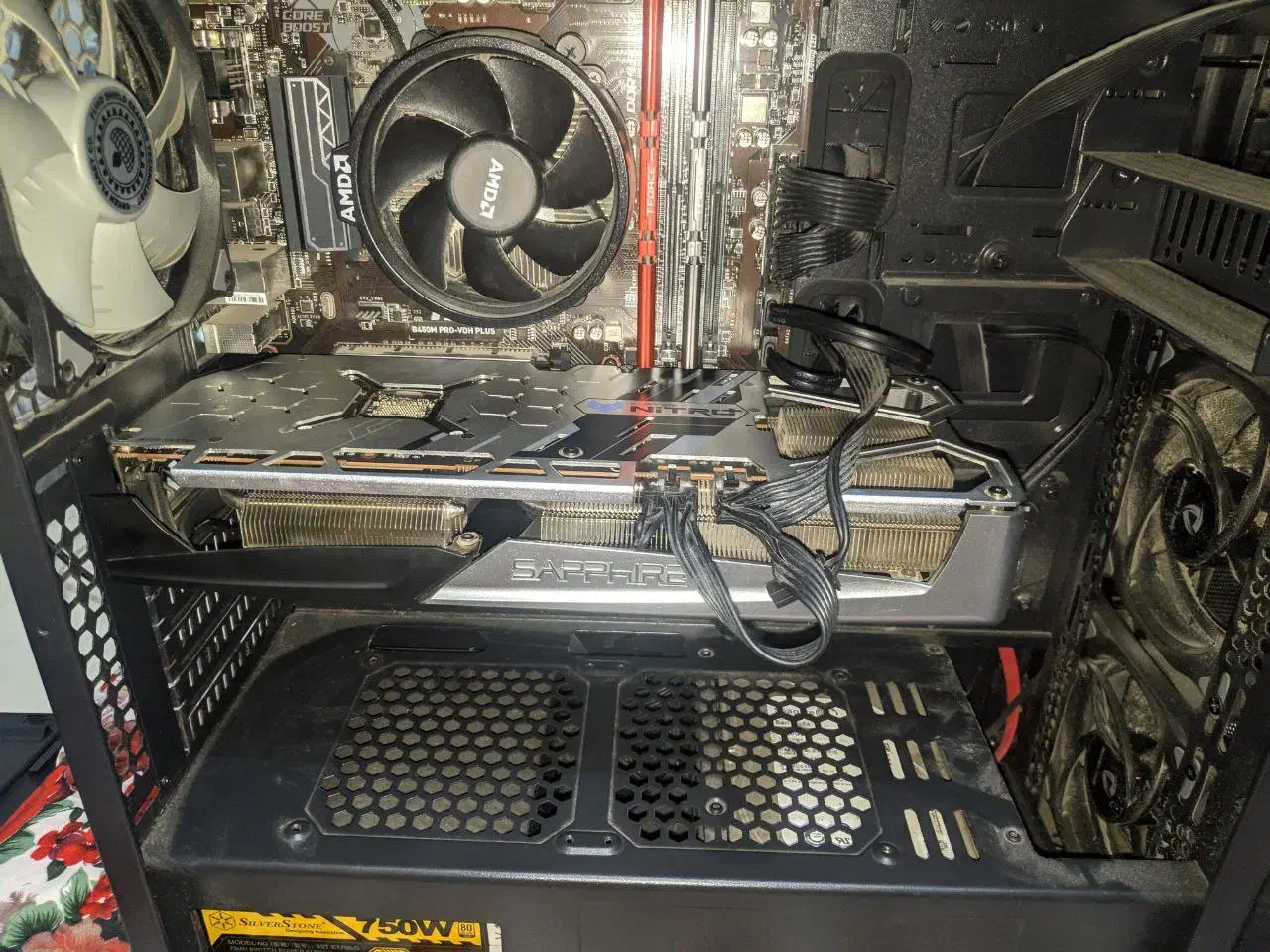 کارت گرافیک rx 5700 xt Nitro plus|قطعات و لوازم جانبی رایانه|قزوین, |دیوار