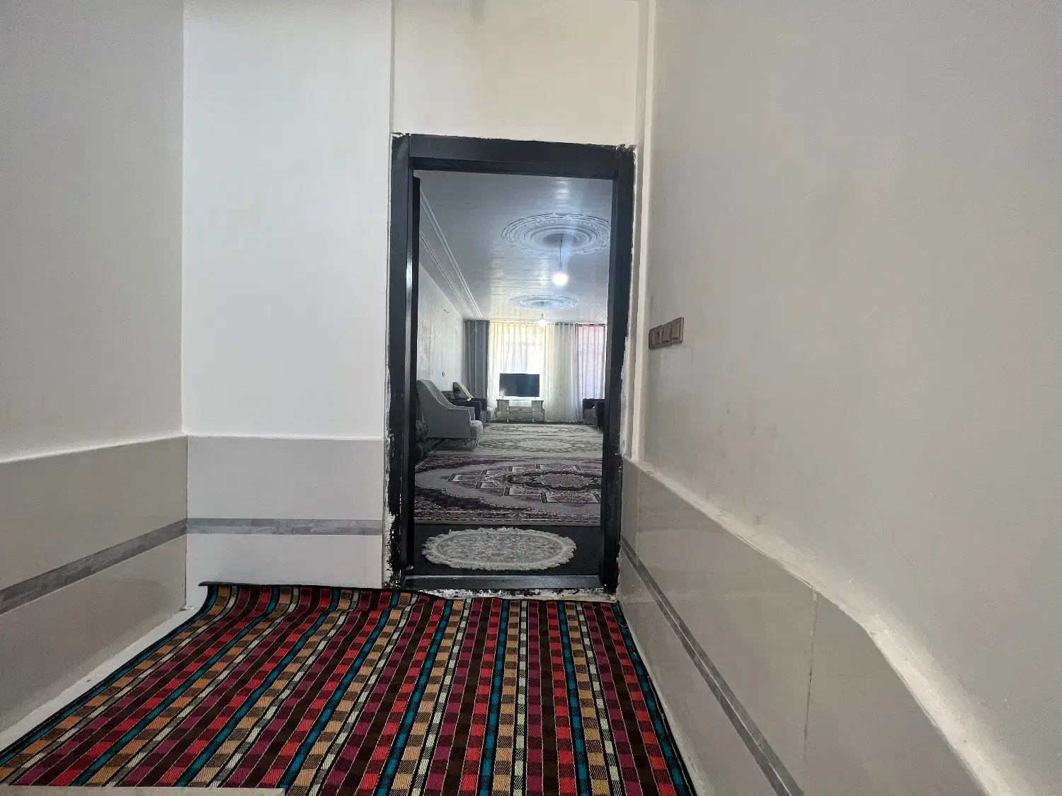 رهن یک واحد طبقه بالا|اجارهٔ آپارتمان|شیراز, جمال آباد|دیوار