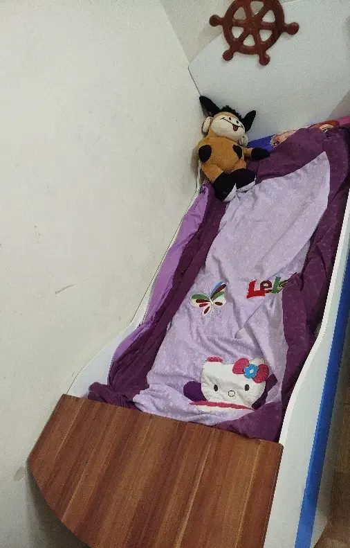 تخت خواب کودک نوجوان|تخت و صندلی بچه|اصفهان, پوریای ولی|دیوار