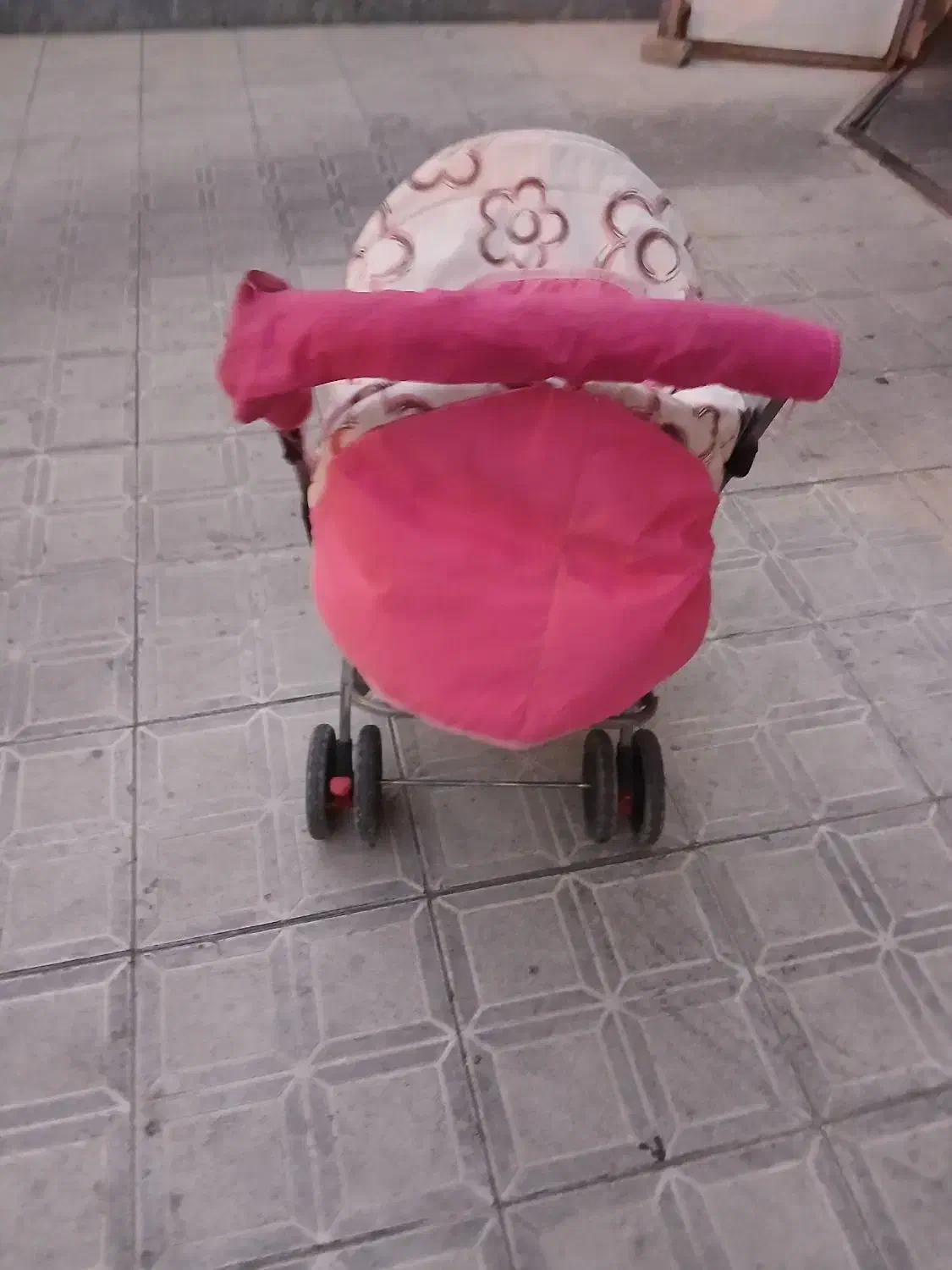 کالسکه کودک در شهرک اندیشه تبریز|کالسکه و لوازم جانبی|تبریز, |دیوار