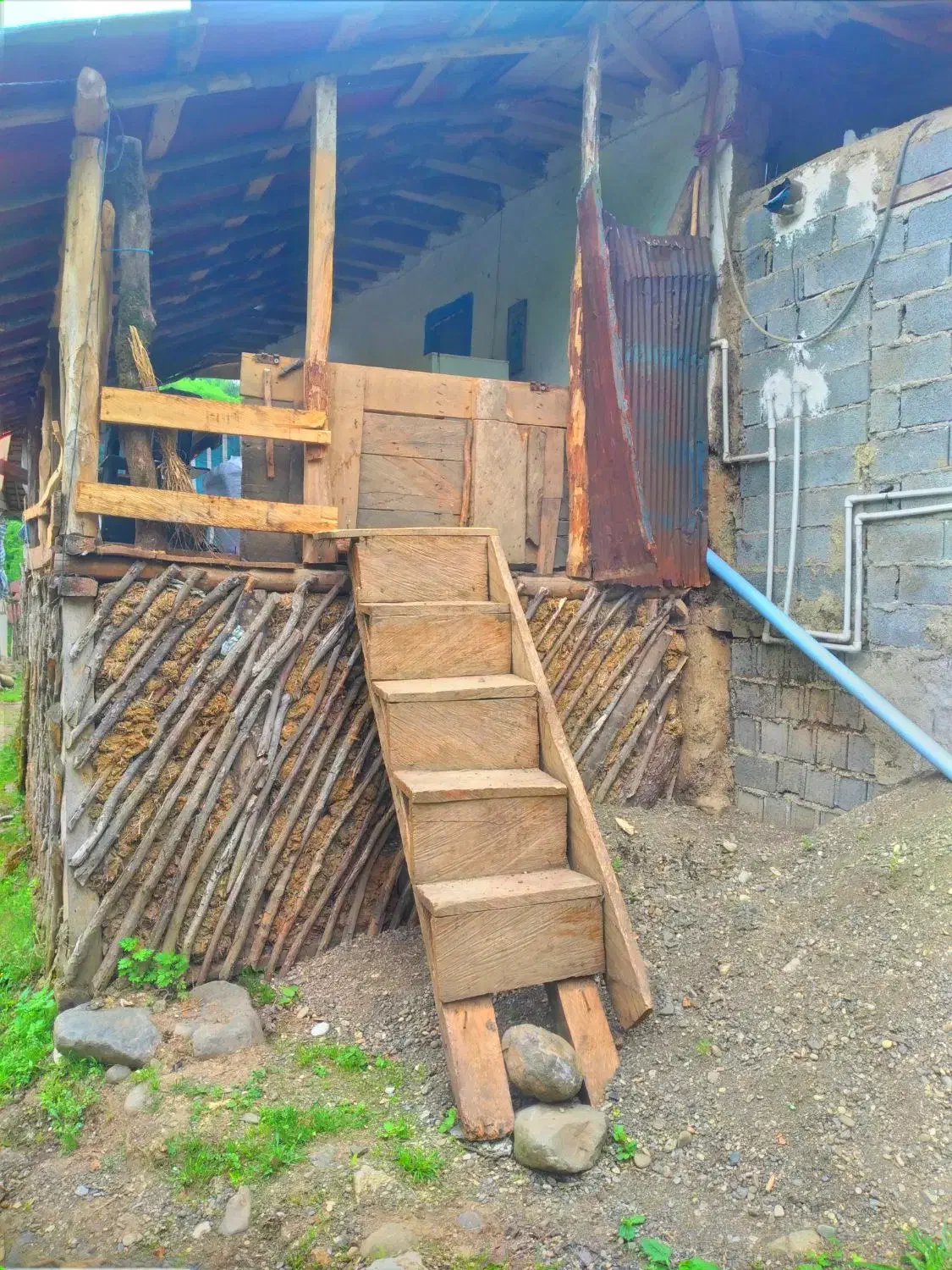 ویلا کاهگلی سنتی قدیمی در بهترین منطقه توریستی|اجارهٔ خانه و ویلا|اطاقور, |دیوار