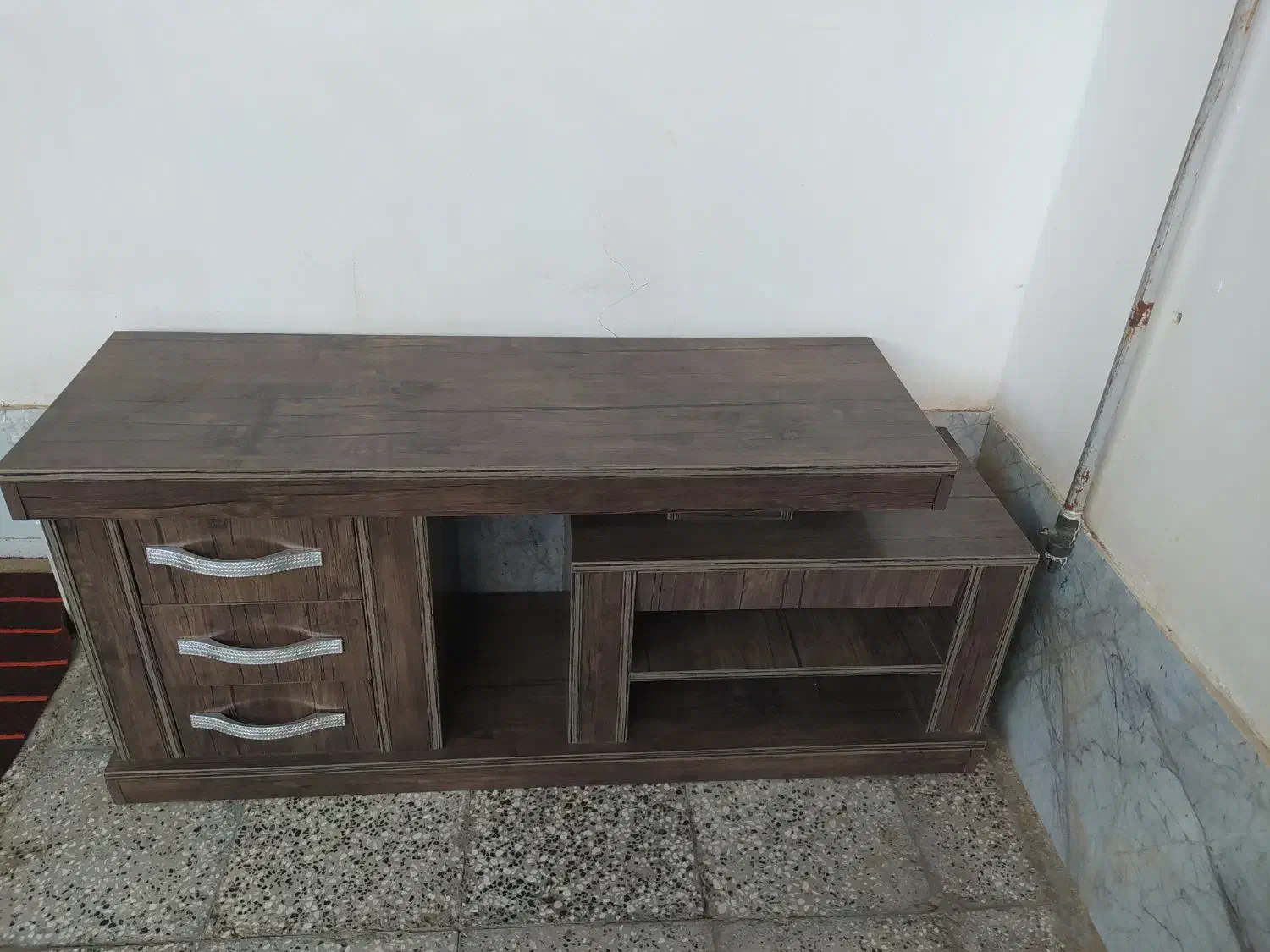 میزتلویزیون سالم|میز تلویزیون|بسطام, |دیوار