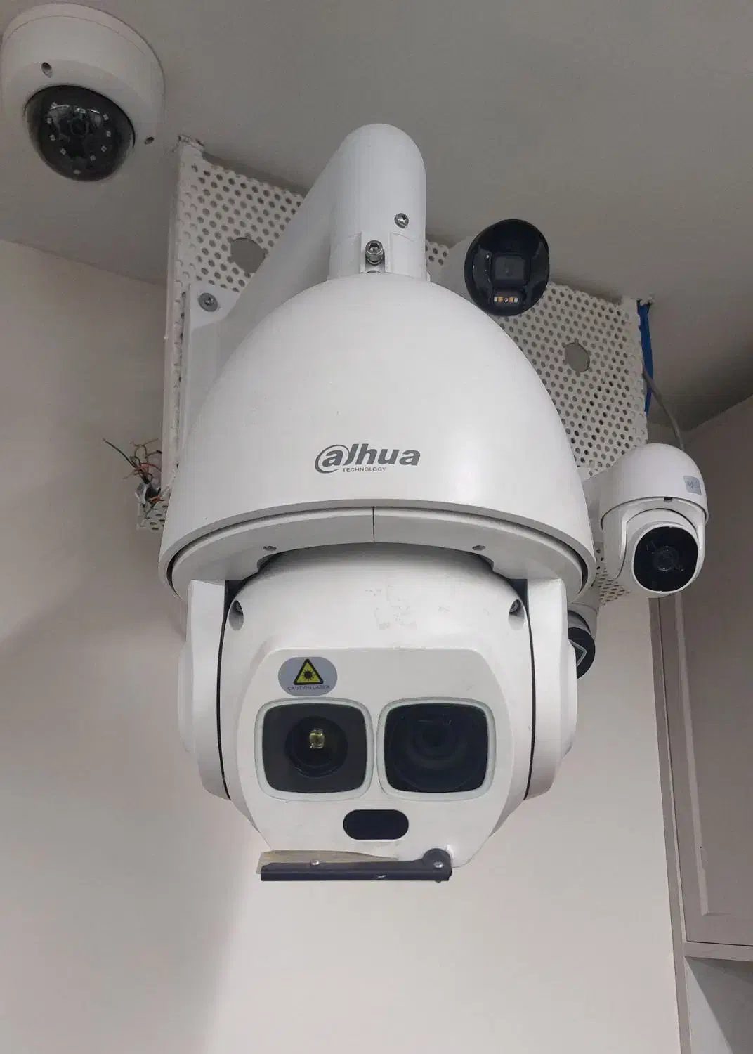 نصب دوربین مداربسته دزدگیر، نصاب مجرب،گارانتی نصب|خدمات پیشه و مهارت|تهران, یافت‌آباد|دیوار