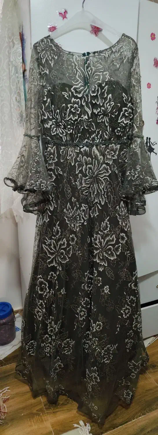 لباس مجلسی|لباس|بوئین زهرا, |دیوار