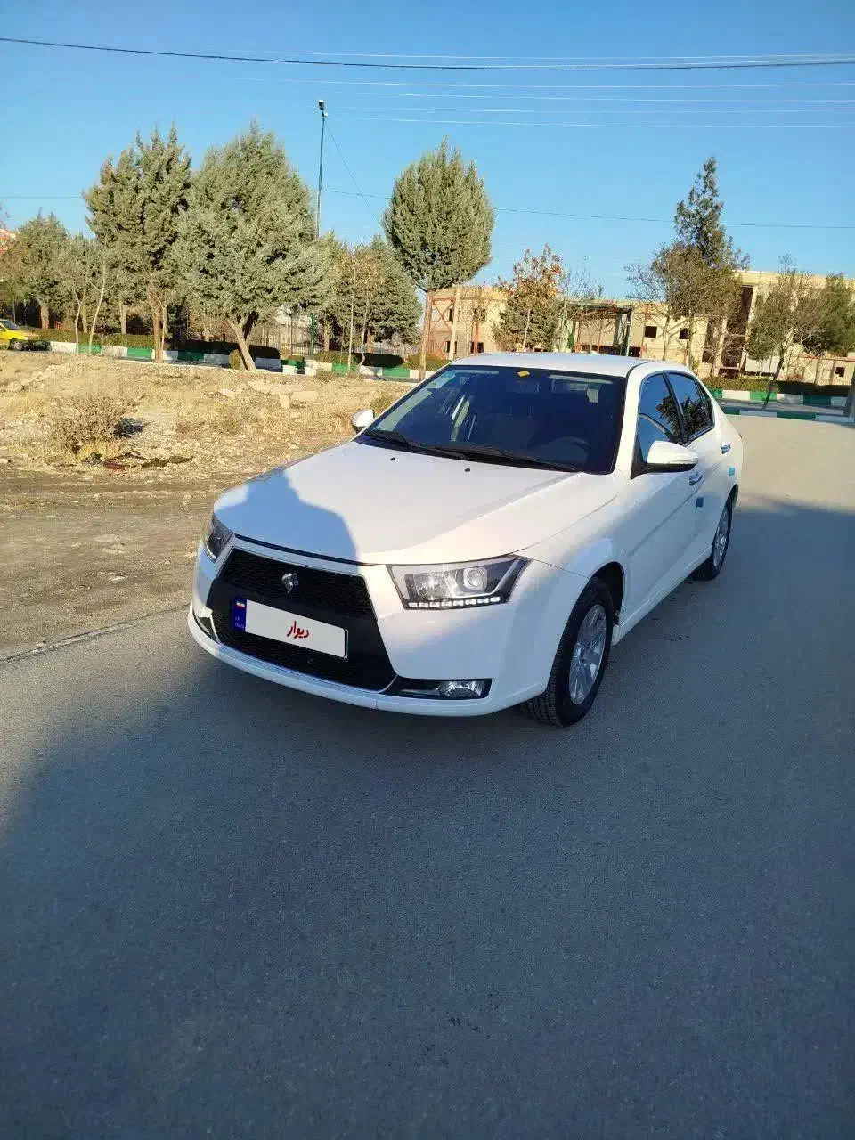 دنا پلاس ۵دنده ۴۰۳|خودرو سواری و وانت|بروجرد, |دیوار