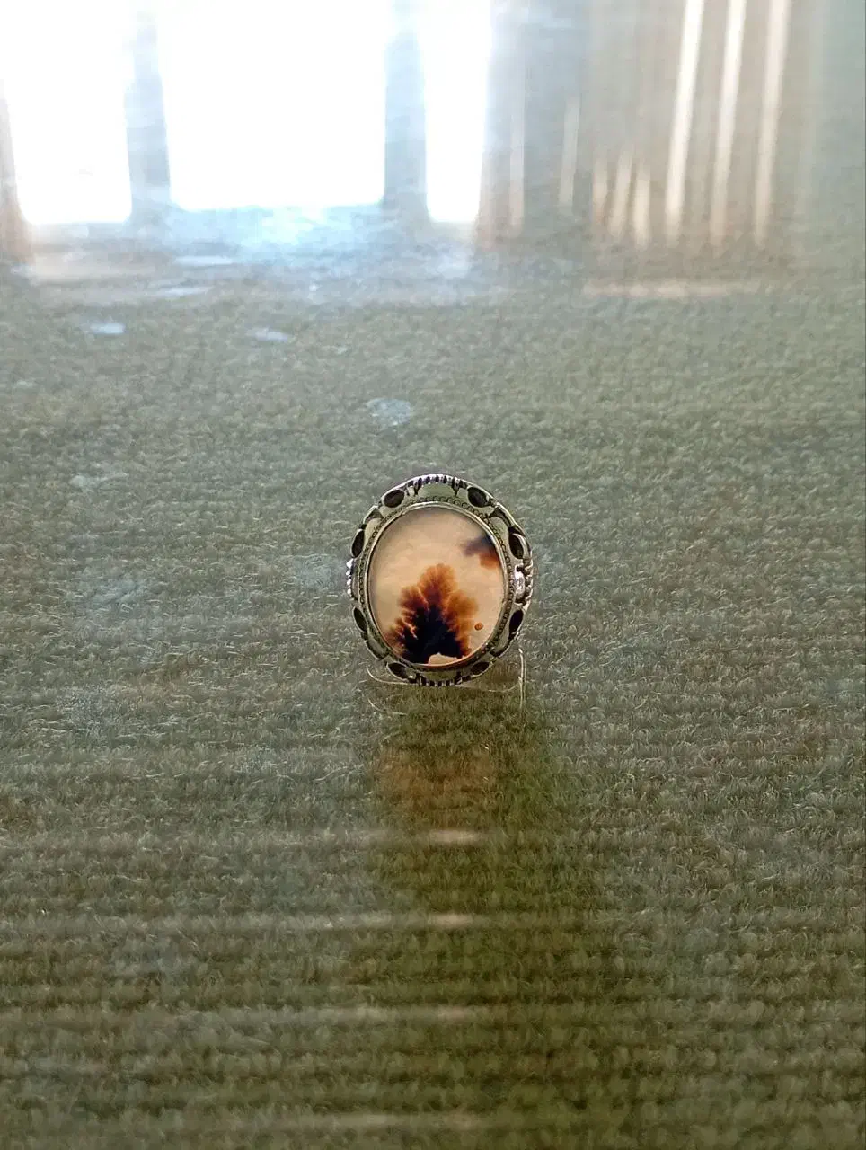 انگشتر شجر|جواهرات|هشتگرد, هشتگرد قدیم|دیوار