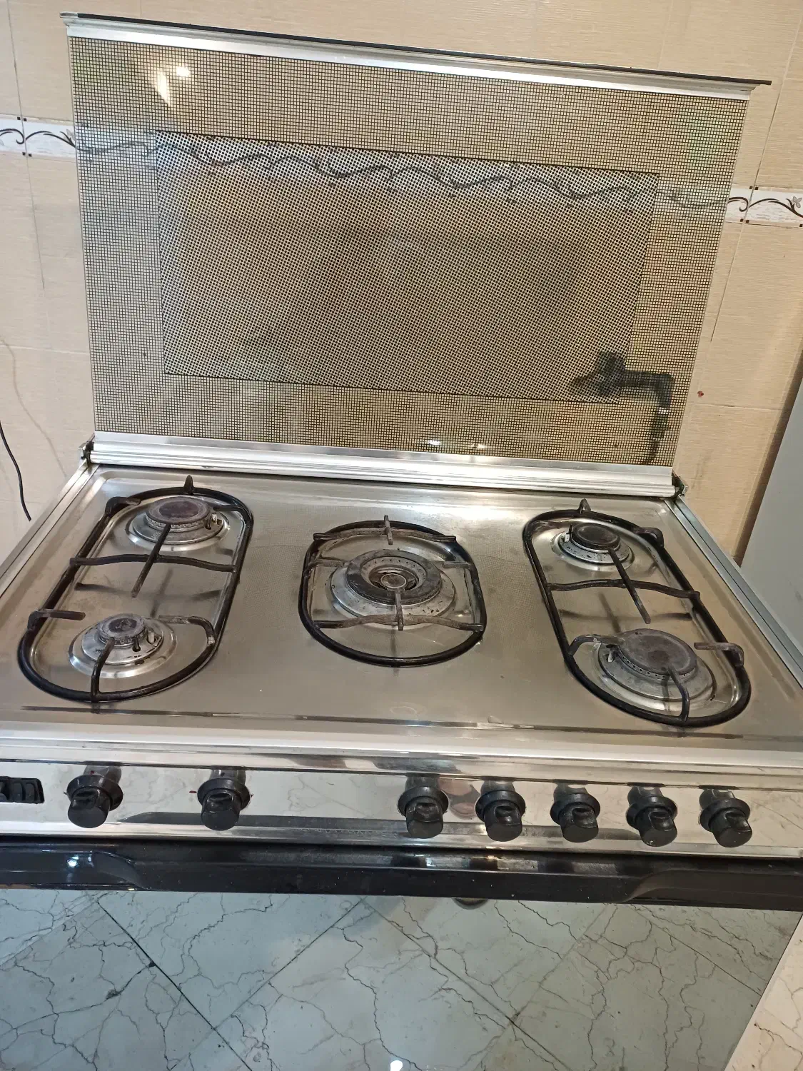 گاز فر دار در حد نو|اجاق گاز و لوازم برقی پخت‌وپز|تهران, سازمان آب|دیوار