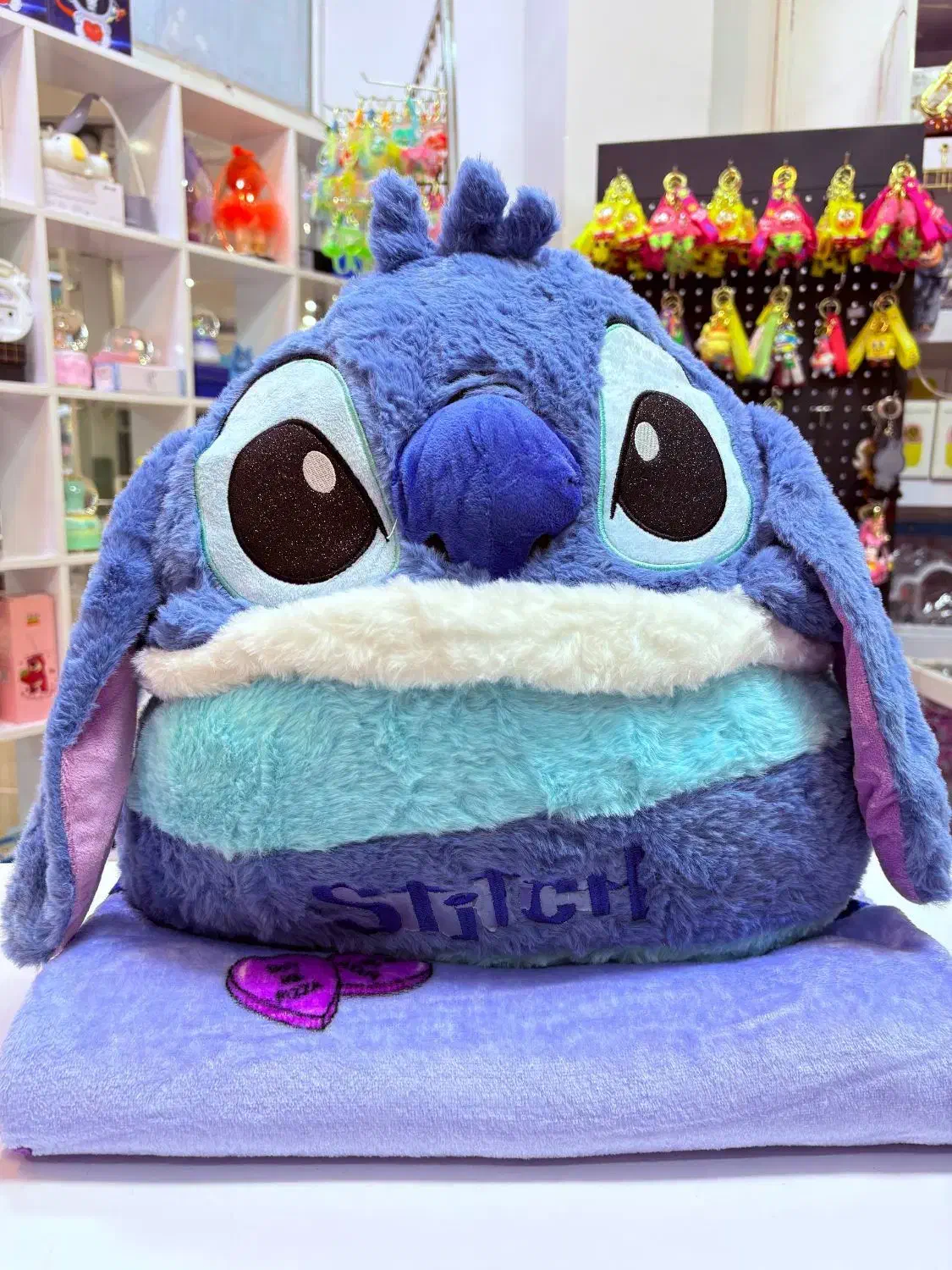 پتوی‌ بالشتی‌ عروسکی|رختخواب، بالش، پتو|اراک, |دیوار