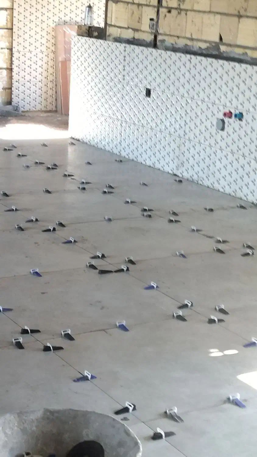 نیازمند کارکر کاشی کار هستم|خدمات پیشه و مهارت|رشت, حومه رشت|دیوار