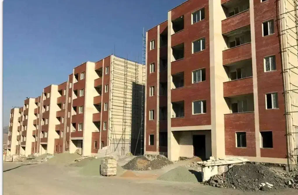 آپارتمان سایت ریسی خرید فروش|پیش‌فروش املاک|قم, مسکن مهر|دیوار