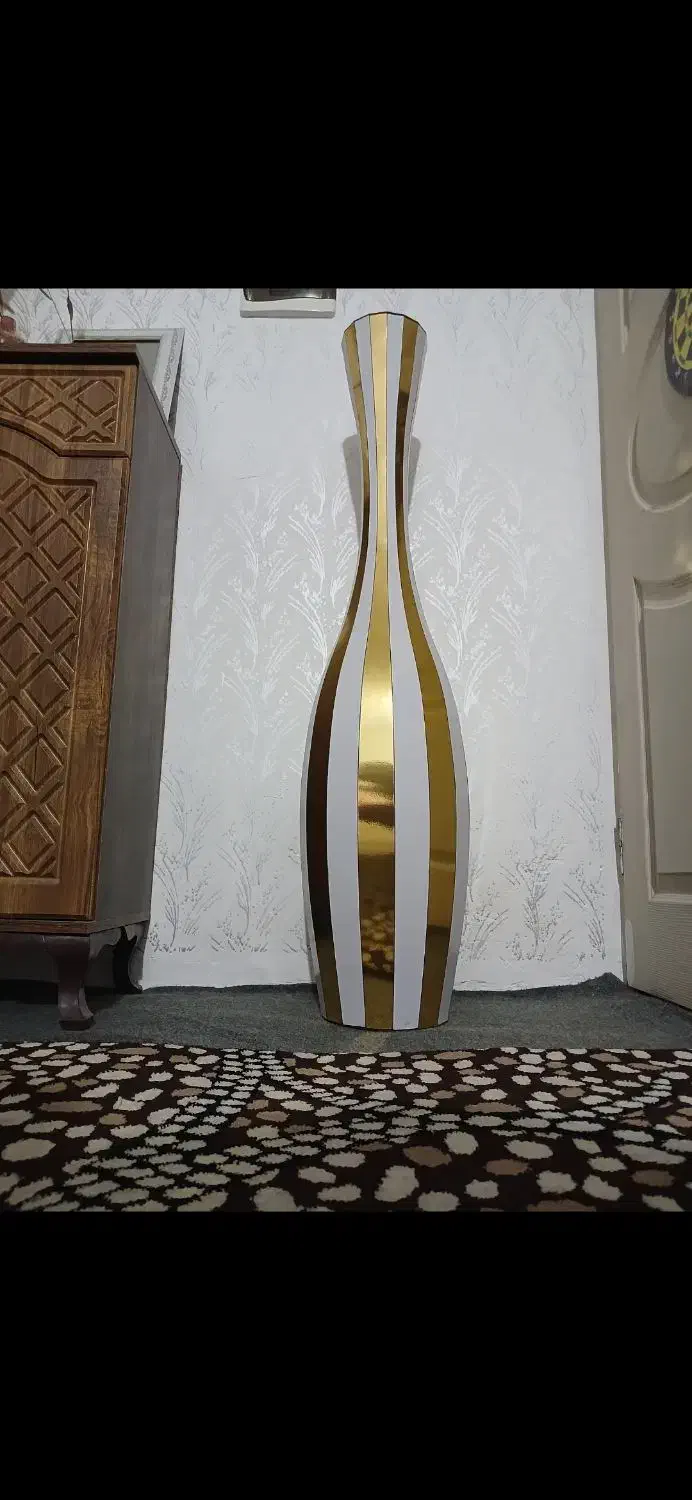 گلدان طلایی|صنایع دستی و سایر لوازم تزئینی|ارومیه, |دیوار