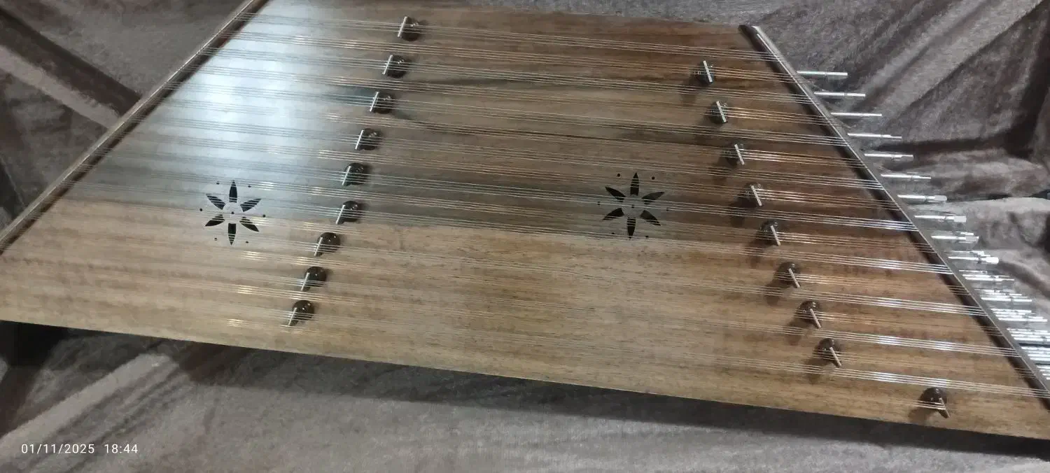 سنتور دو مهر|سازهای سنتی|نجف‌آباد, شیخ آباد|دیوار