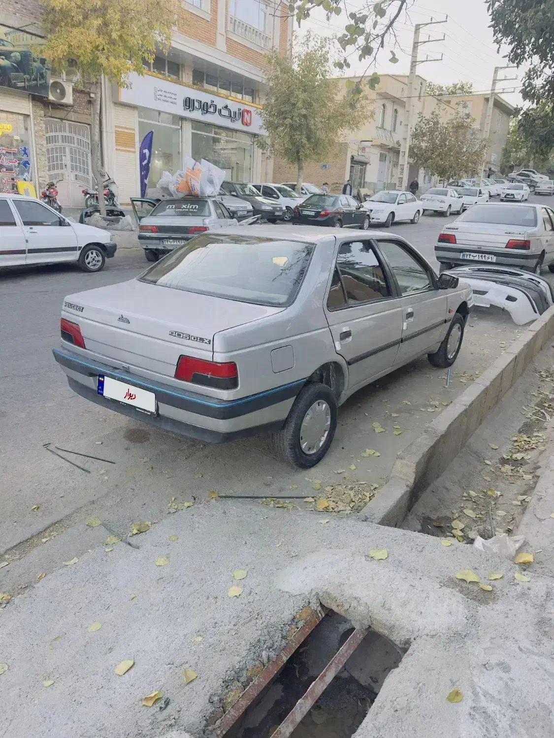 405در حد ایینه|خودرو سواری و وانت|سقز, |دیوار