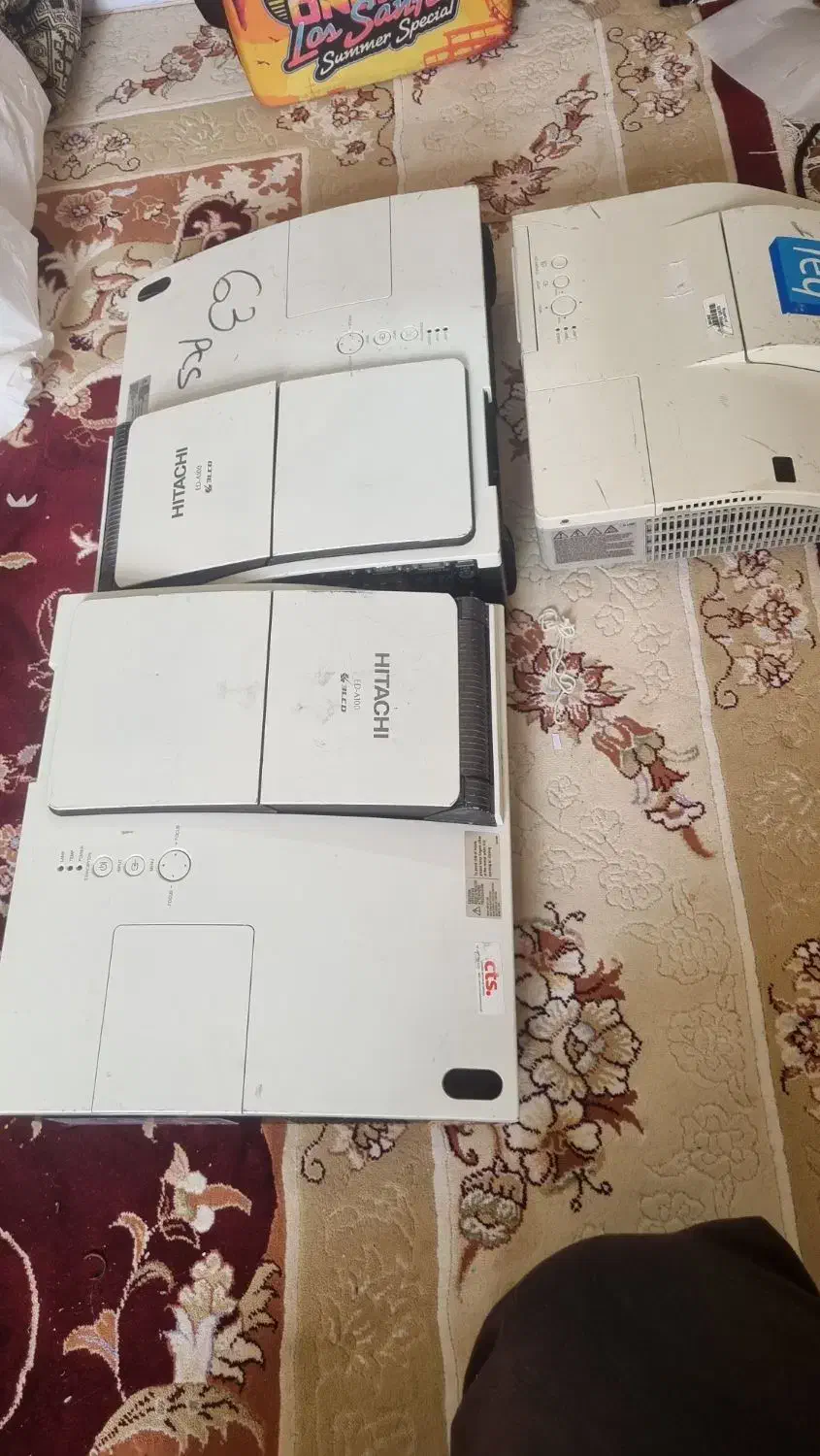 فروش سه عدد ویدئو پرژکتور هیتاچی|تلویزیون و پروژکتور|جم, |دیوار