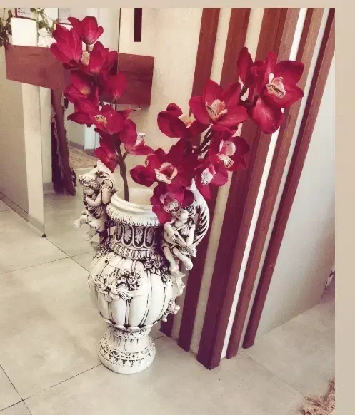 گلدان به همراه گل مصنوعی|گل مصنوعی|تهران, نارمک|دیوار