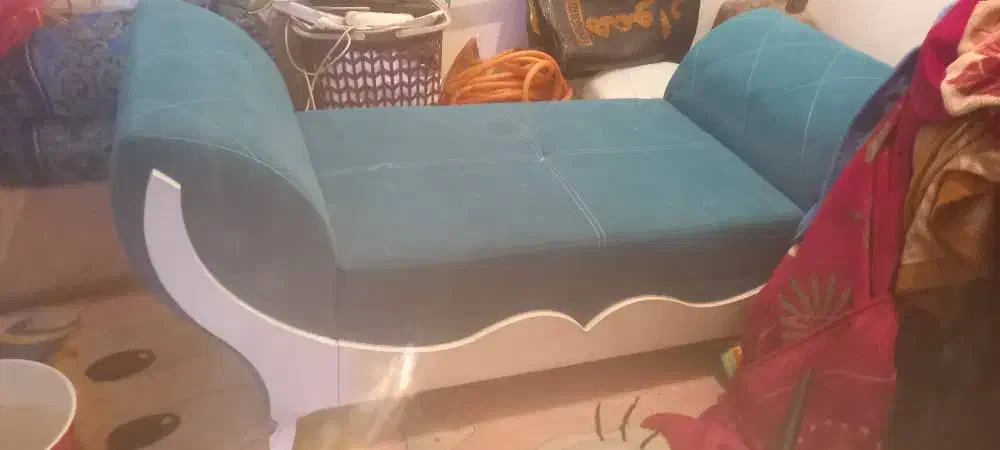 مبل تمیز و بدون هیچ گونه شکستگی ویاترک میباشد|مبلمان خانگی و میز عسلی|اهواز, کوی ترابری|دیوار