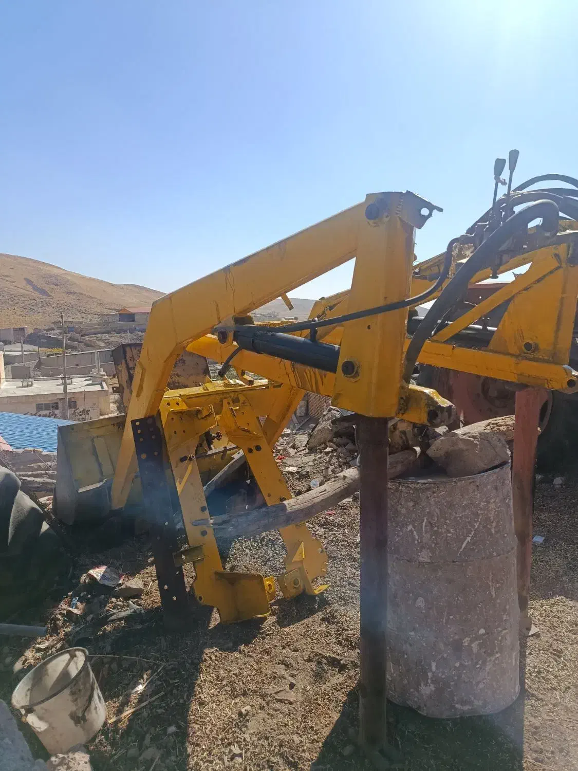 باسلام تراکتور دوعدد گواهن ۱۰عدد تریلی هم یک عدد|خودرو سنگین|کوهین, |دیوار