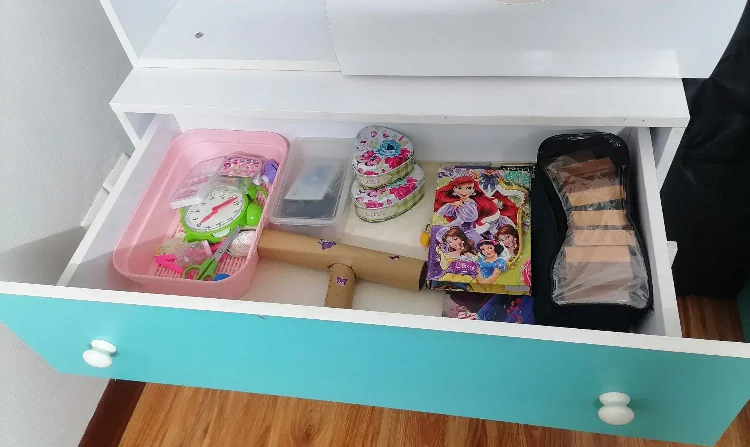 کمد|جاکفشی، کمد، دراور|یزد, |دیوار